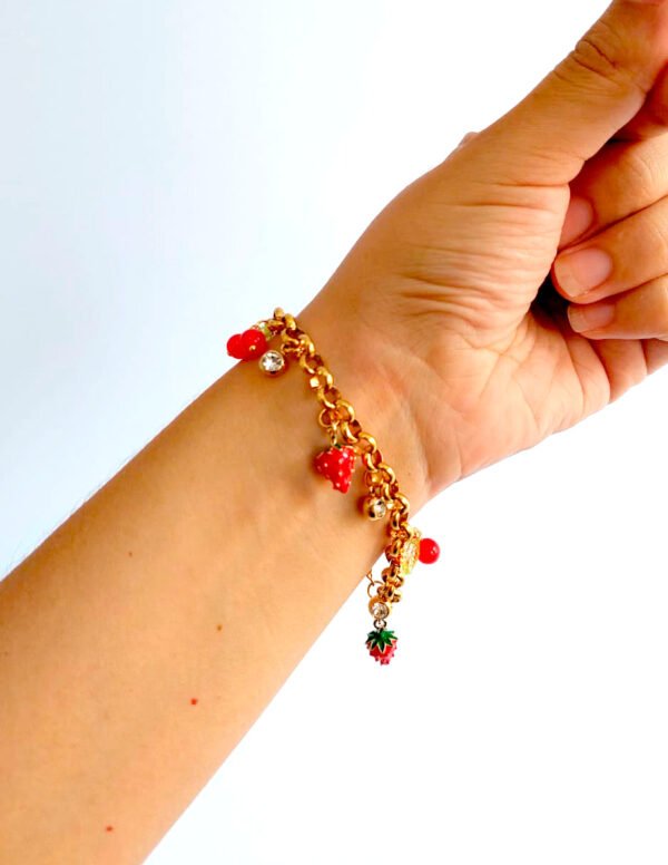🍓 Brazalete de Fresas y Cerezas — Joyería en Acero Inoxidable con Brillantes
