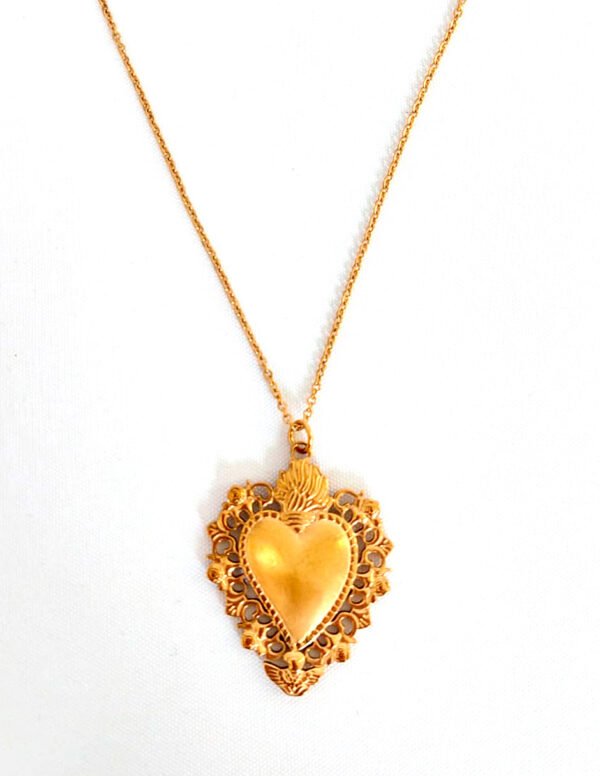 ✨ Collar Sagrado Corazón en Acero Inoxidable con Baño de Oro 18K – Ana María Mexico