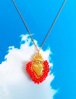 ❤️‍🔥 Collar del Sagrado Corazón con Cuentas Rojas y Baño de Oro 18K