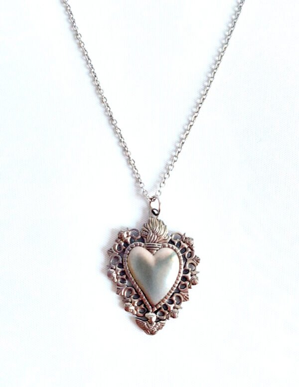 💎 Collar Sagrado Corazón en Acero Inoxidable Baño de Plata – Ana María Mexico
