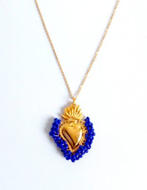 💙 Collar del Sagrado Corazón con Cuentas Azul Rey y Baño de Oro 18K
