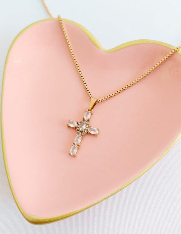 💎 Collar de Cruz con Zirconias
