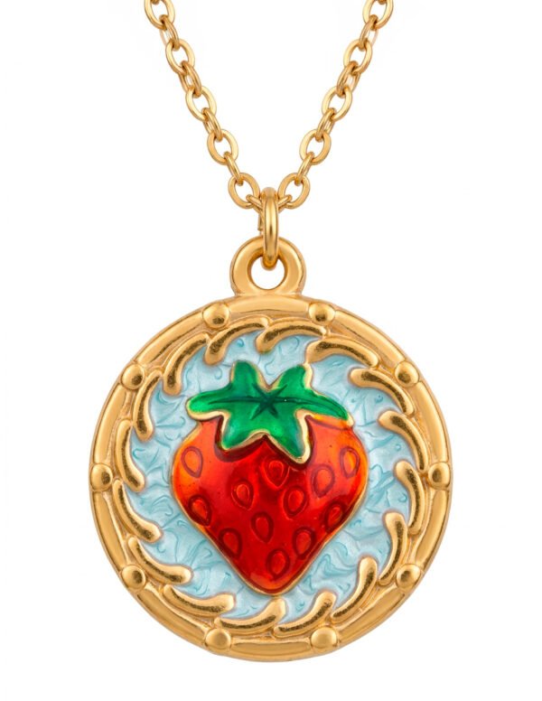 Collar de Fresa con Medallón en Acero Inoxidable