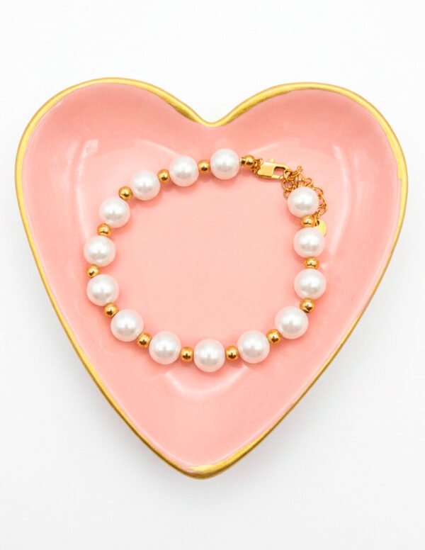 Pulsera de Perlas con Detalles Dorados