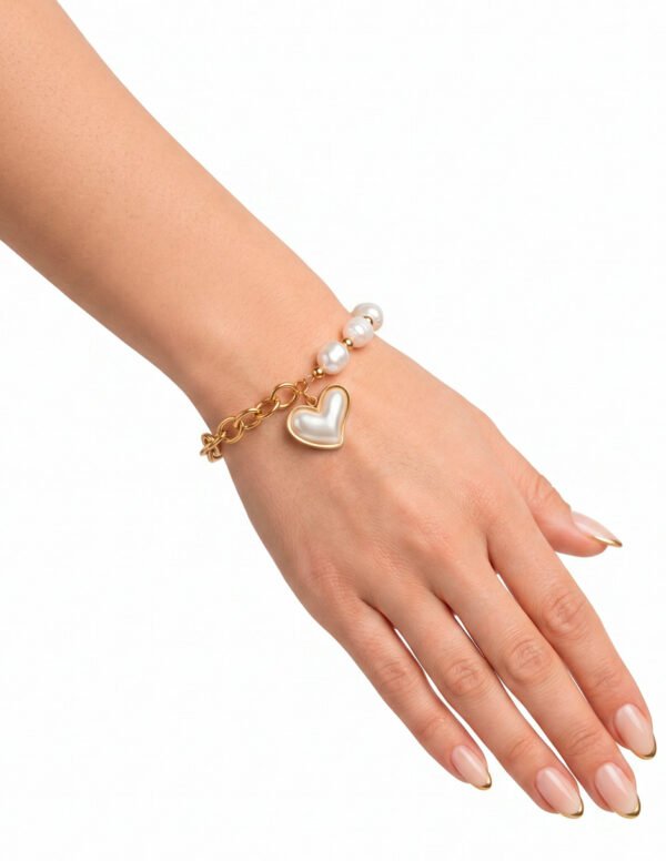 Pulsera de Perlas y Eslabones con Dije de Corazón