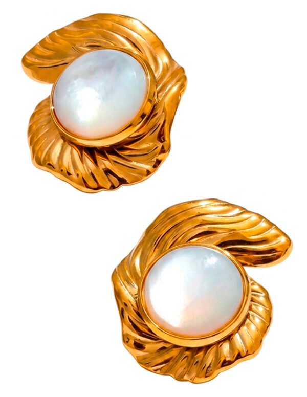 Aretes Blancos Nacarados