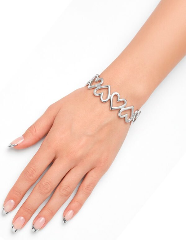 Pulsera de Corazones Plateada